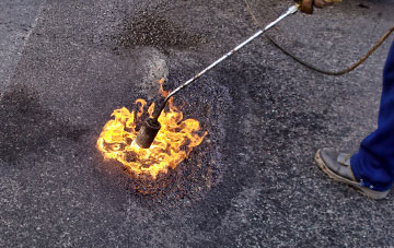 East Liss flat roofing repairs